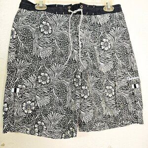 Cremieux Men's Cargo Style Floral Print Beachwear Swim Trunks Size M/M